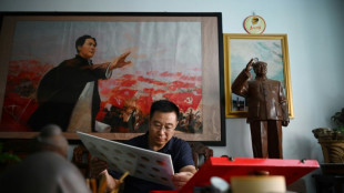 China's 'red collectors' cherish bygone Maoist era