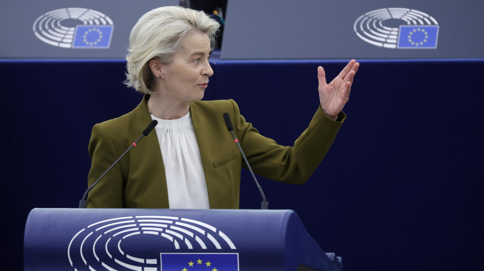 Von der Leyen, 'messa al bando di Tik Tok non è esclusa'