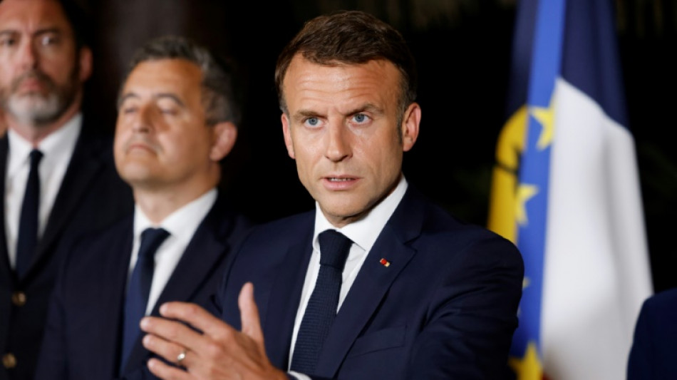 Nouvelle-Calédonie: Macron écarte un "passage en force", donne du temps aux négociations