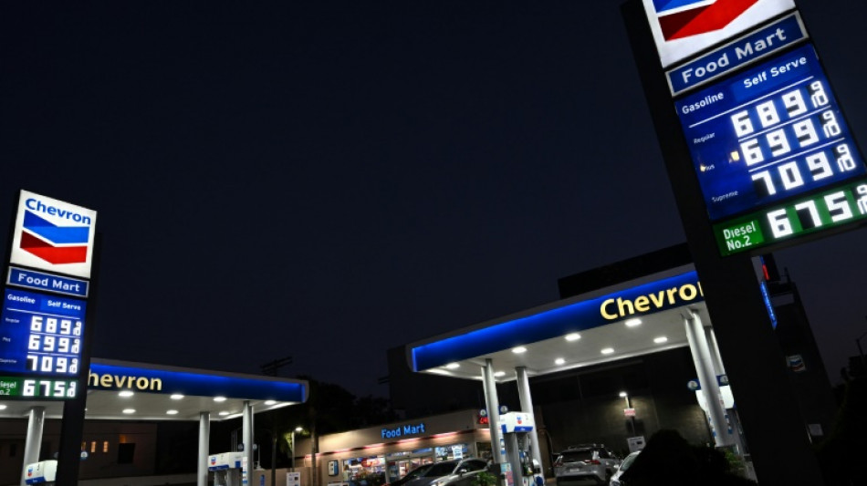 Chevron prevé una carga contable adicional de entre 3.500 y 4.000 millones de dólares en el 4T