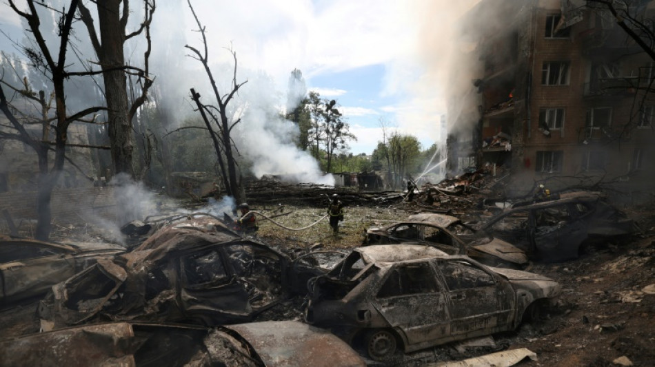 Frappes russes massives sur les villes ukrainiennes, des dizaines de morts