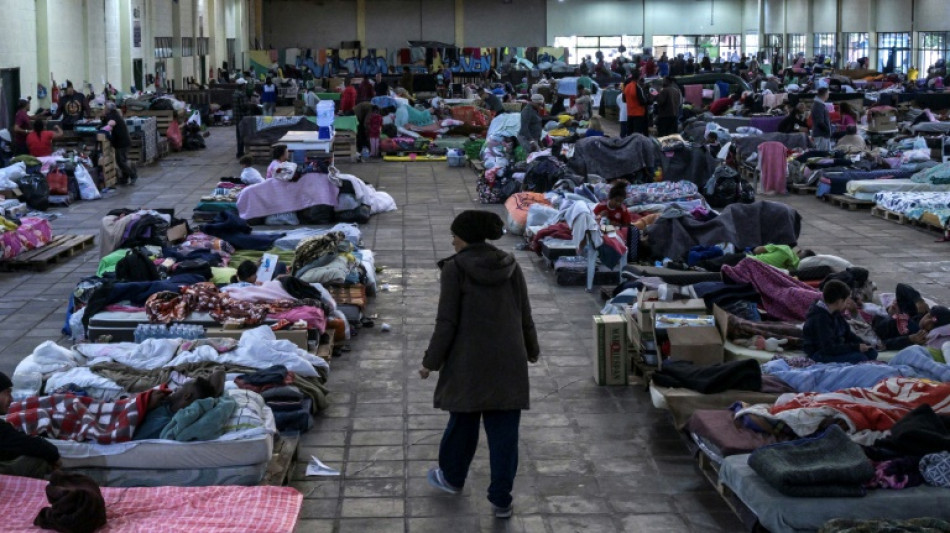 "No sé cómo será mañana": la incertidumbre de desalojados por las inundaciones en Brasil