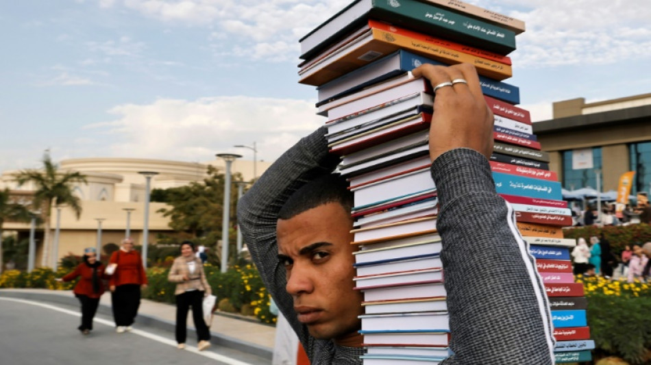 Crisis económica en Egipto pone en aprietos a los amantes de los libros