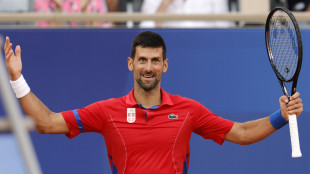 Parigi: Djokovic "preoccupato" dal dolore al ginocchio destro