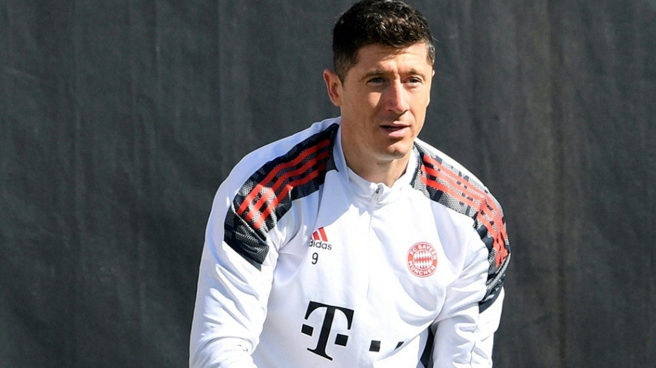 Lewandowski trainiert beim FC Bayern mit