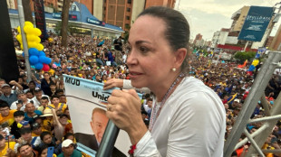 Présidentielle au Venezuela: un candidat de l'opposition dans la rue, un autre sur les bulletins