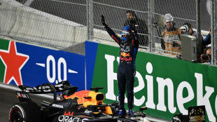 Verstappen é tetracampeão de F1 e Russell vence GP de Las Vegas