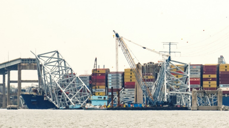 Workers set to remove first piece of collapsed US bridge