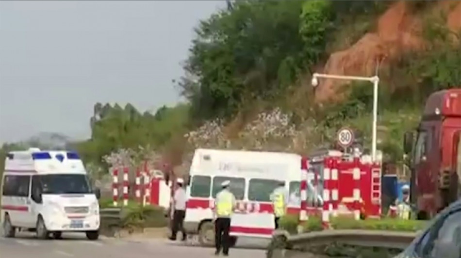 Chine: un Boeing s'écrase avec 132 personnes à bord