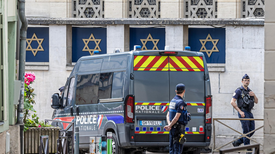 Attacco a sinagoga in Francia, ferito un agente