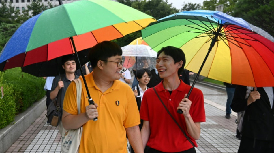 Südkoreas Oberstes Gericht gesteht gleichgeschlechtlichen Paaren mehr Rechte zu