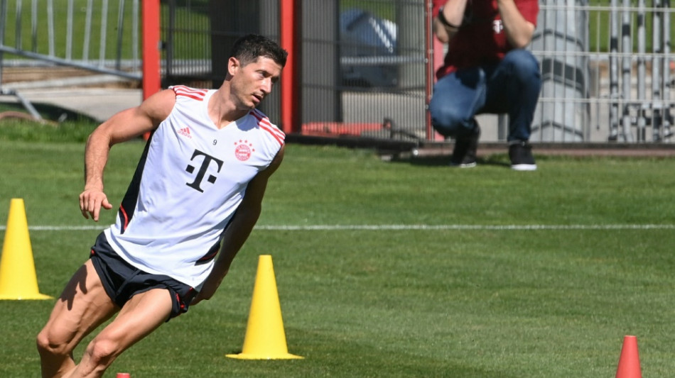 Lewandowski absolviert Mannschaftstraining beim FC Bayern