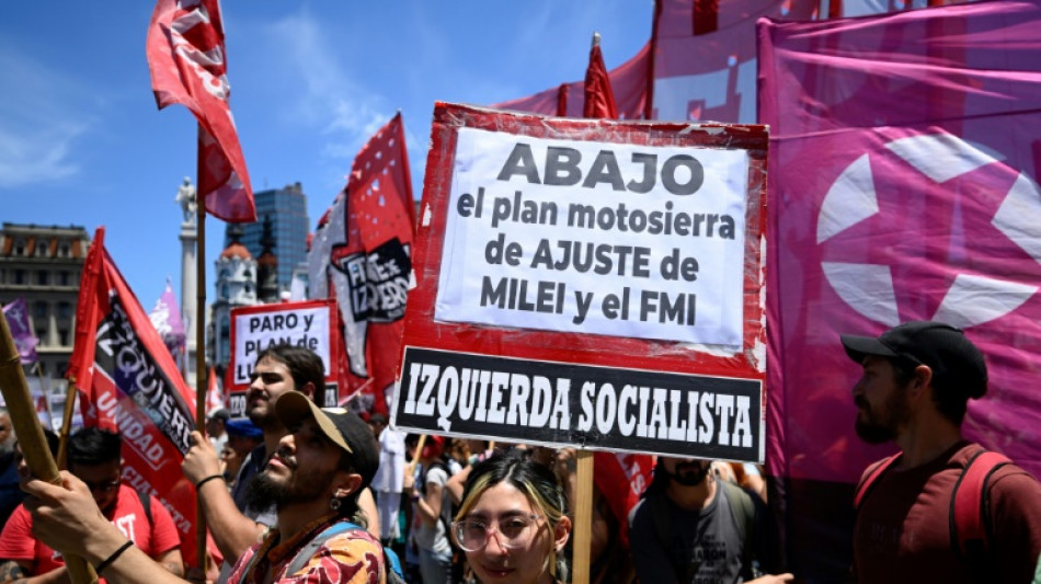 Milei presenta paquete de leyes al Congreso en jornada de manifestaciones en su contra 