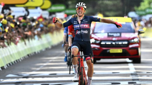 Doblete danés en el Tour; Pedersen gana la etapa y Vingegaard sigue de amarillo