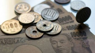 Stocks rise ahead of Fed meeting; Yen rallies