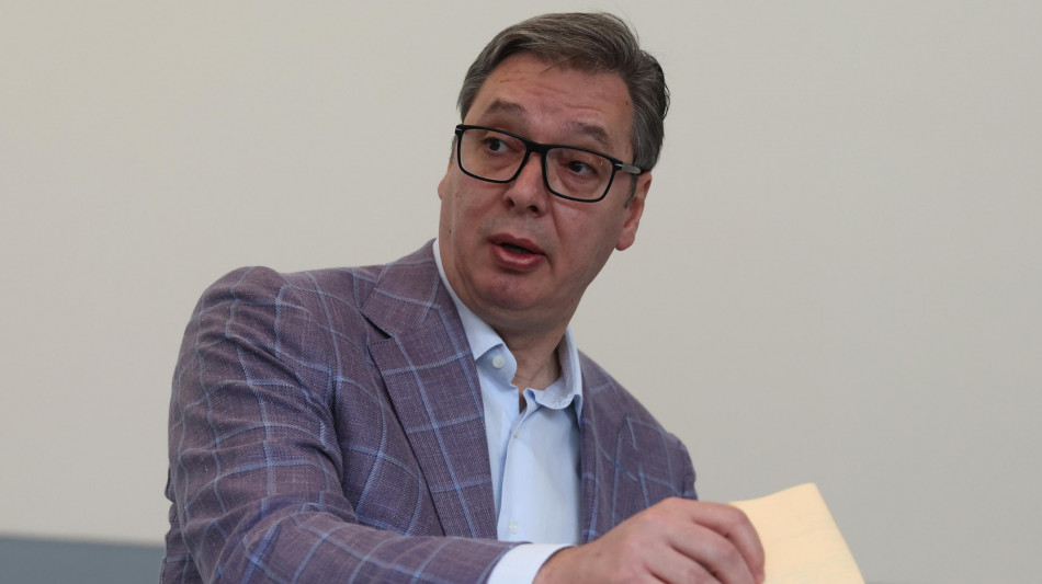 Il partito Sns di Vucic trionfa a Belgrado, stando ai primi dati