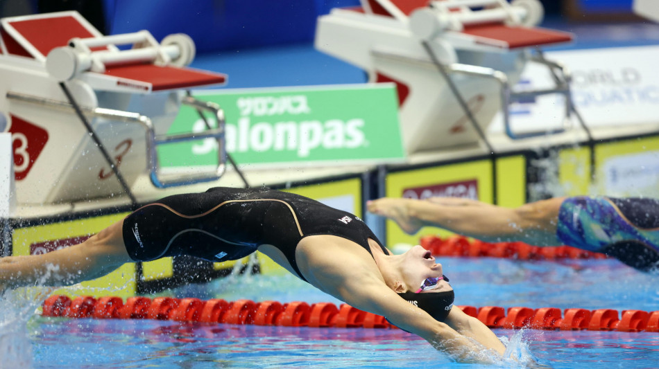 Regan Smith stabilisce nuovo record mondiale nei 100 dorso donne