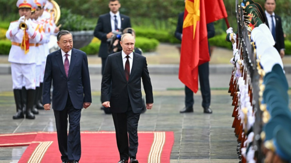 Putin wirbt bei Besuch in Hanoi um Stärkung der Beziehungen zu Vietnam