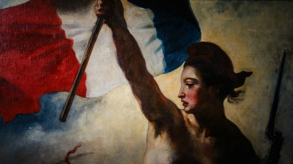 'A liberdade guiando o povo' recupera suas cores originais no Louvre