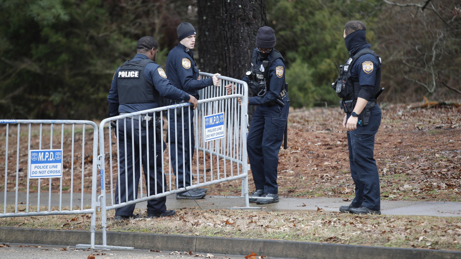 Sparatoria ad una festa nel parco a Memphis, 2 morti e 14 feriti