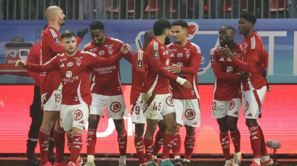 Lyon slip to Ligue 1 loss at Brest