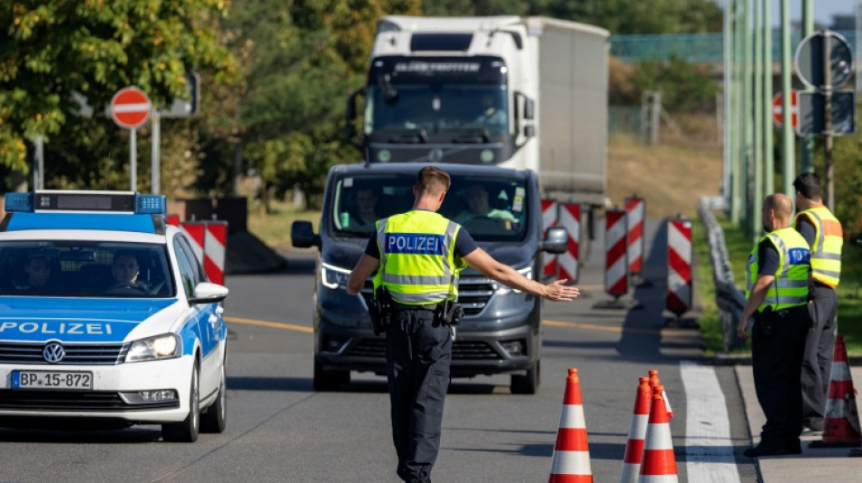 Faeser verteidigt Grenzkontrollen erneut gegen Kritik - Polizei zweifelt an Umsetzbarkeit