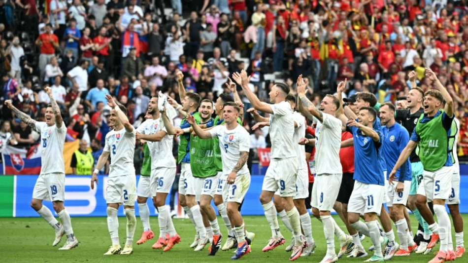 Bélgica estreia na Euro com derrota para Eslováquia (1-0)