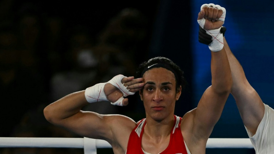 La boxeadora Khelif, inmersa en polémica de género, gana el oro en París-2024