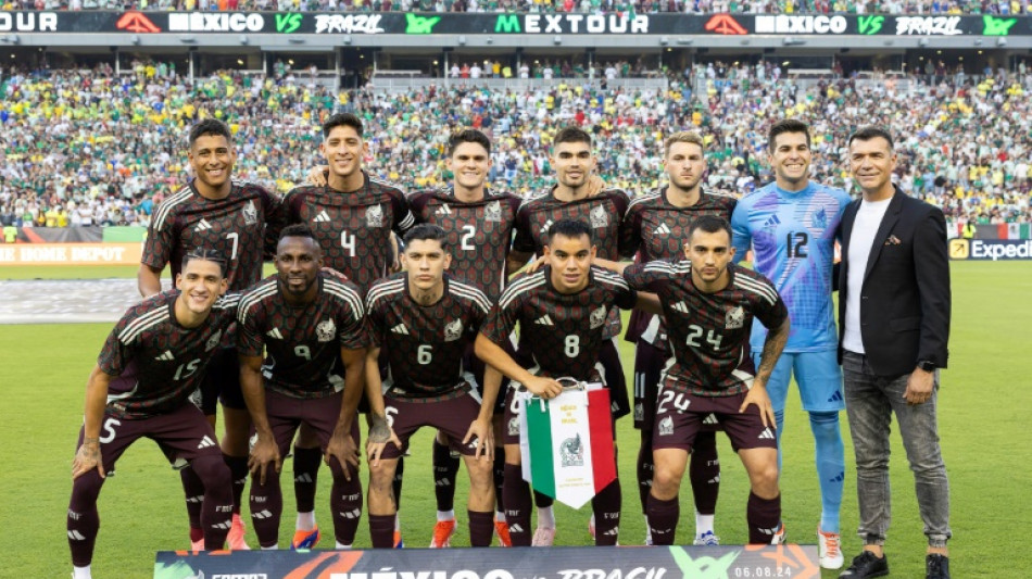 México, em dívida com a torcida, estreia contra uma ofensiva Jamaica na Copa América