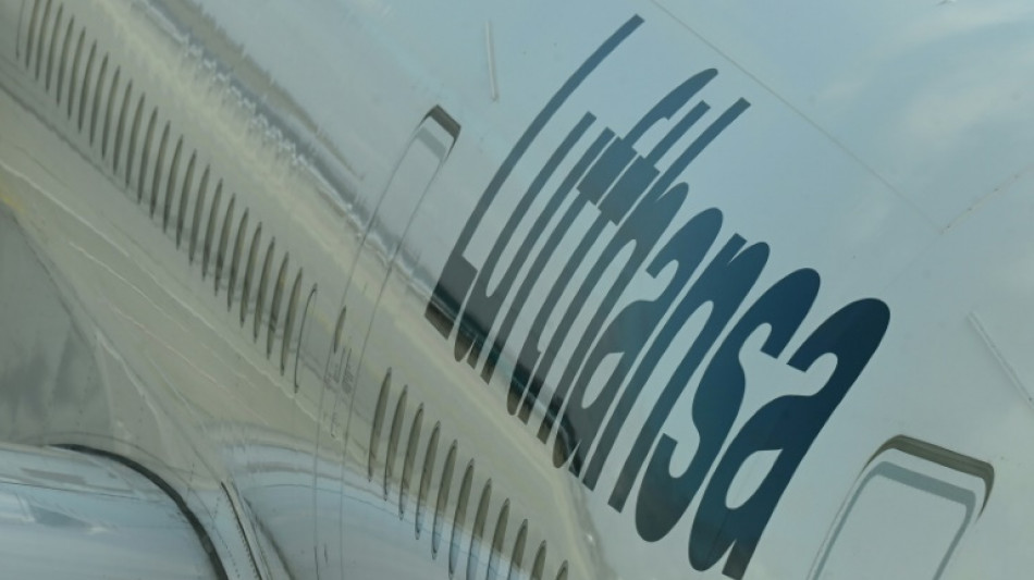 Lufthansa kann Verlust 2021 um zwei Drittel senken
