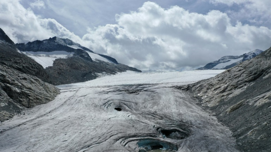 Measuring the retreat of Italy's largest glacier