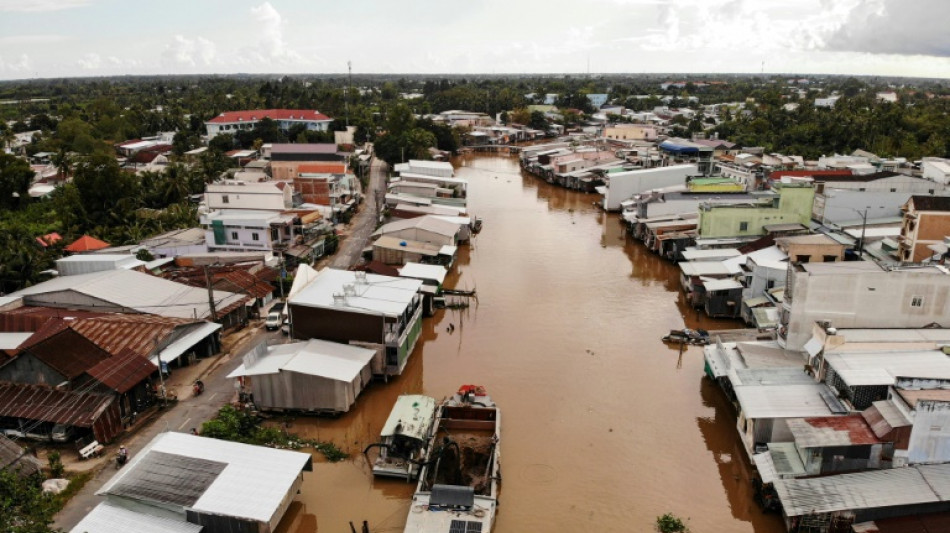 Los vietnamitas, desamparados ante la erosión de la arena en el Mekong