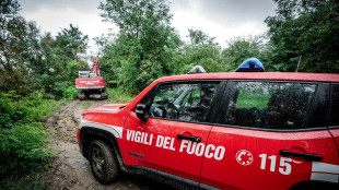 Maltempo: auto travolte dall'acqua nel foggiano, disperso Vf