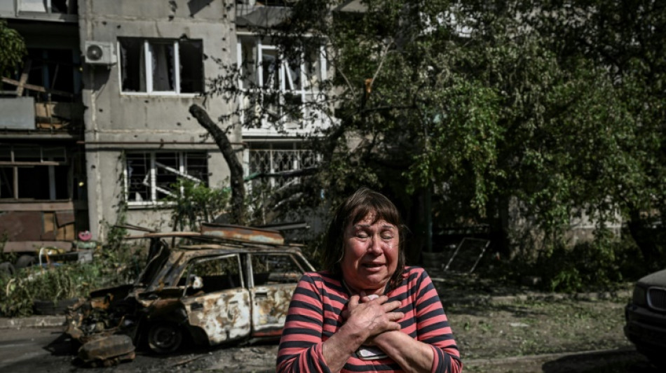 Russians advance on Severodonetsk, Kyiv awaits new US weapons