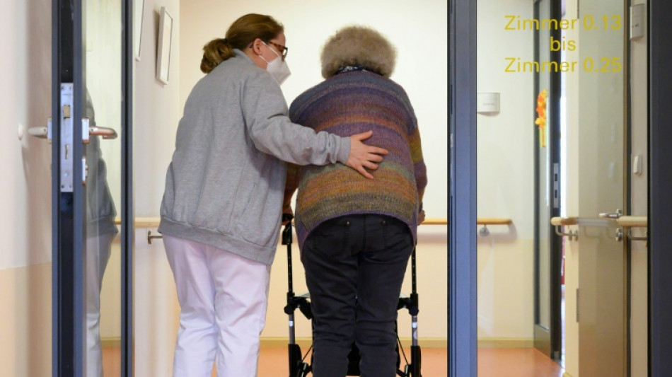 Lauterbach legt Hitzeschutzpläne für Kliniken und Pflegeeinrichtungen vor