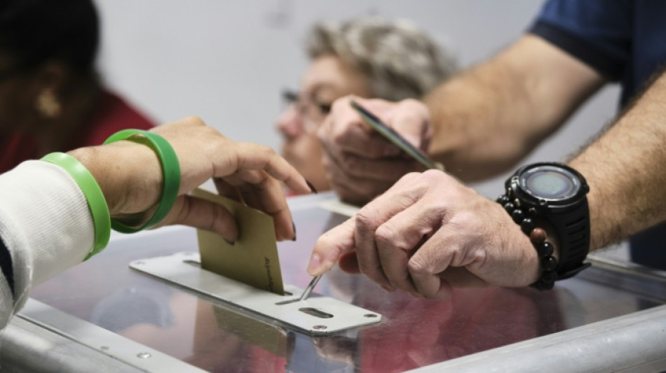 Erste Runde der mit Spannung erwarteten Parlamentswahl in Frankreich