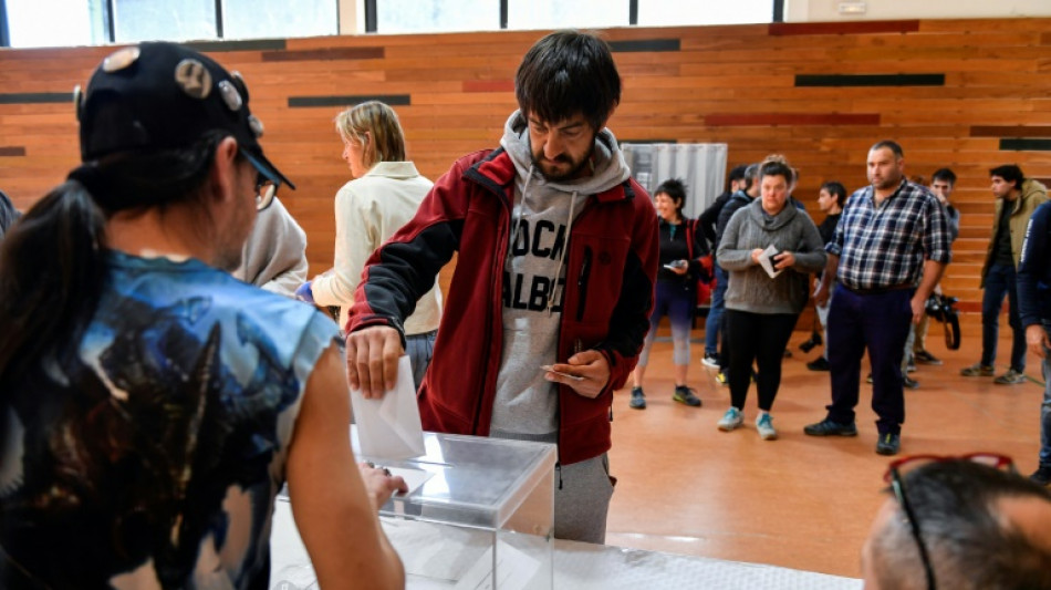 Au Pays basque, les héritiers de la branche politique d'ETA donnés favoris des régionales