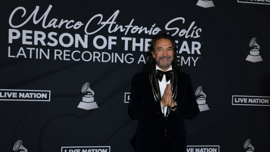 "Leyenda viviente": artistas festejan a Marco Antonio Solís en antesala a Grammy Latinos