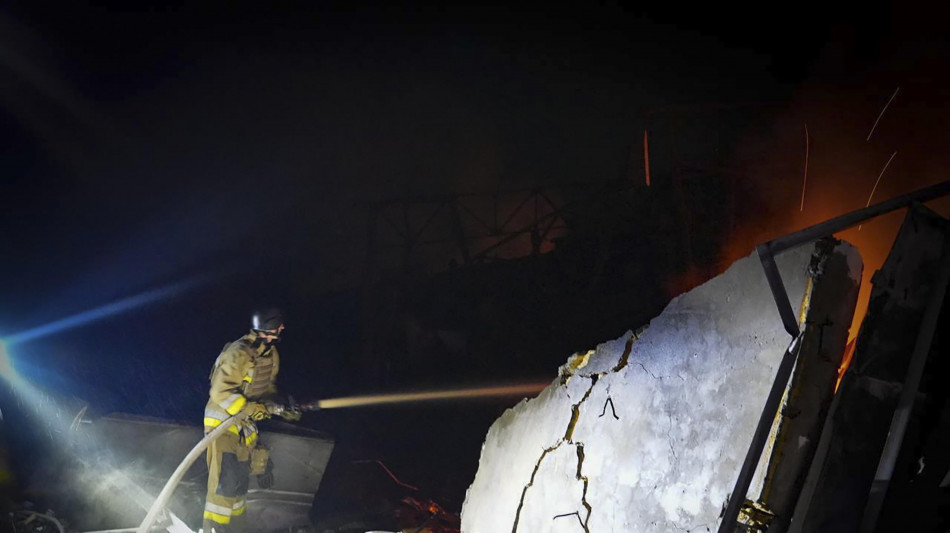 Ucraina: droni russi su Mykolaiv, almeno 4 morti e un ferito