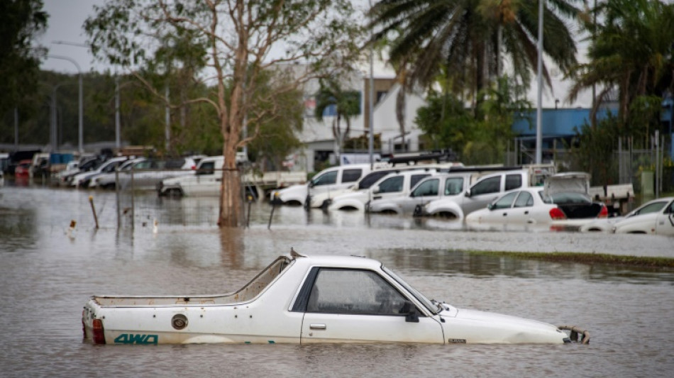 Australie: des centaines de personnes évacuées à cause d'inondations dans le nord-est