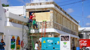 Huracán Beryl se fortalece a categoría 3 cerca de las costas de México