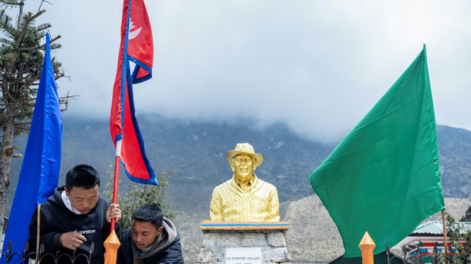 La conquista del Everest cambió la vida de los habitantes de la región