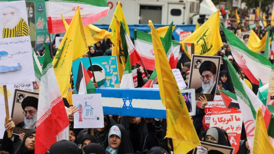 Des milliers d'Iraniens dans la rue pour célébrer l'anniversaire de la prise d'otages de 1979