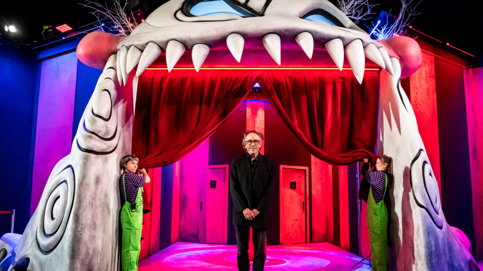 La mostra-labirinto di Tim Burton fa tappa a Milano