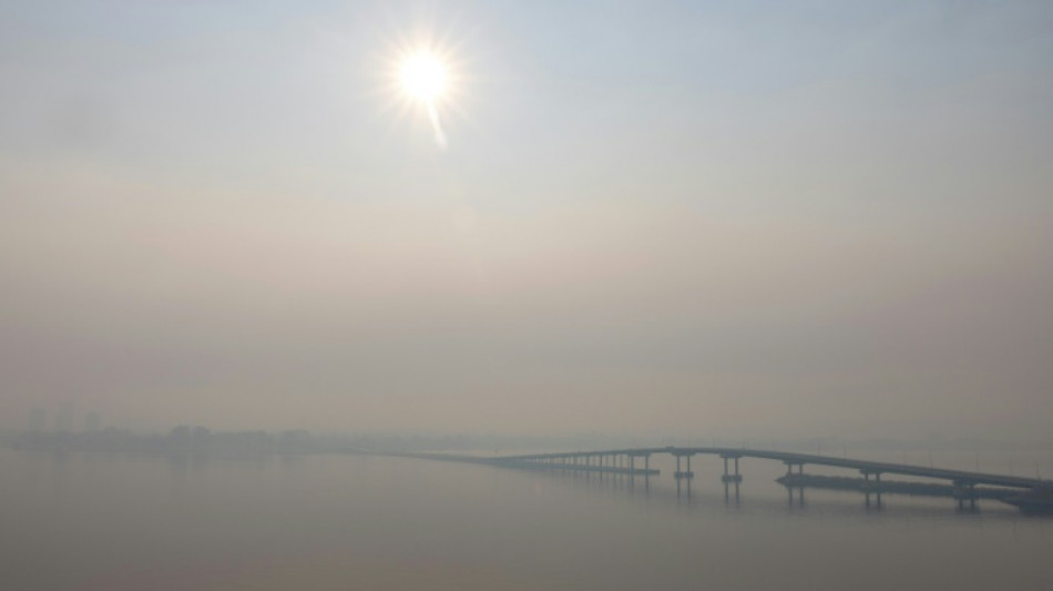 "Prêts à fuir": dans le sud du Canada, face à l'avancée du feu