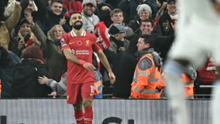 Liverpool vence e consolida liderança; City perde 4ª seguida