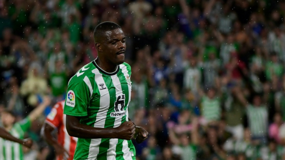 Português do Betis William Carvalho é investigado por agressão sexual