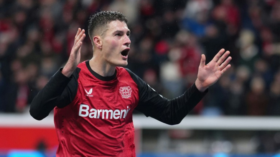 Bayer Leverkusen atropela Freiburg (5-1) com 4 gols de Schick