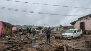 Malawi cyclone toll up to 225, rescuers scramble to find survivors