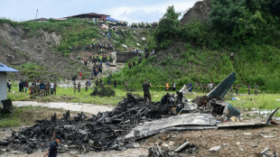 Crash d'un avion au Népal:18 morts, le pilote seul survivant